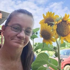 Meet your Posher, Connie